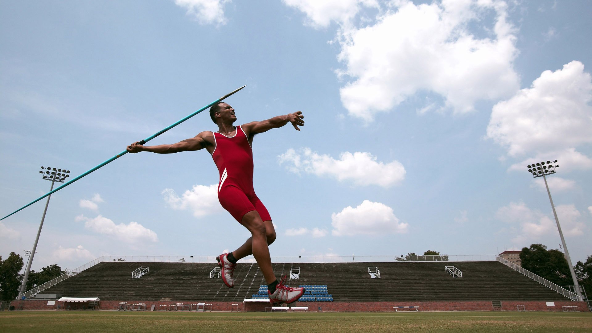 中国男子4×200米自由泳接力决赛表现超预期,4×100米自由泳接力赛